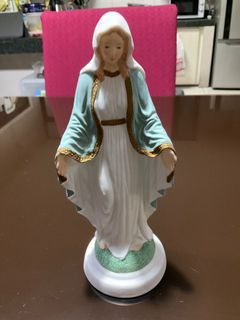 Mama Mary 9” ceramic image