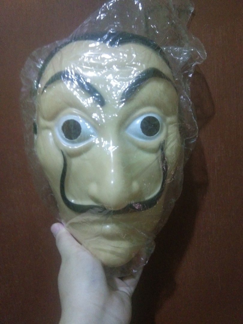MONEY HEIST MASK (Category: Western Merchandise) located in Manila. Submitted by bumbleeee (Listing ID 1248478715, Image 3). Description: Isang beses and saglit lang ginamit for presentation..