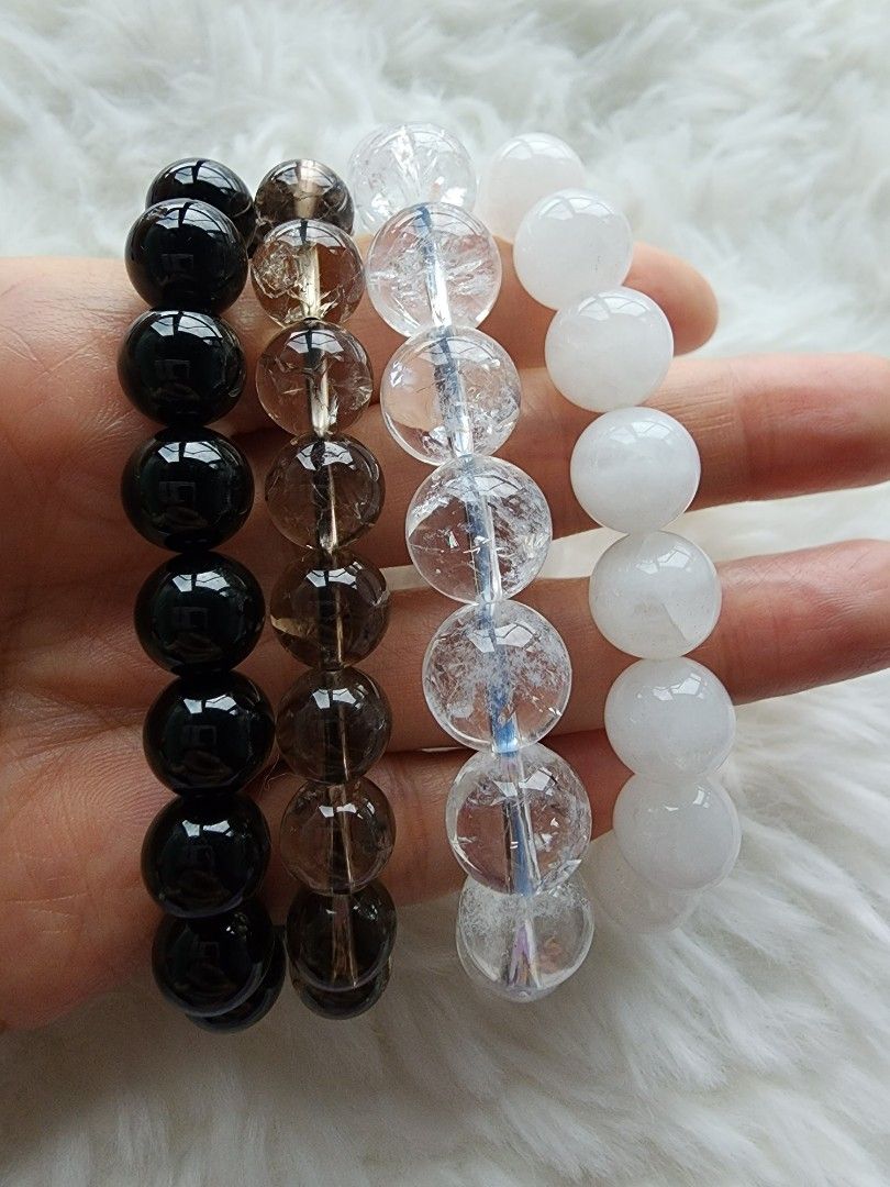 White quartz with black outlet tourmaline