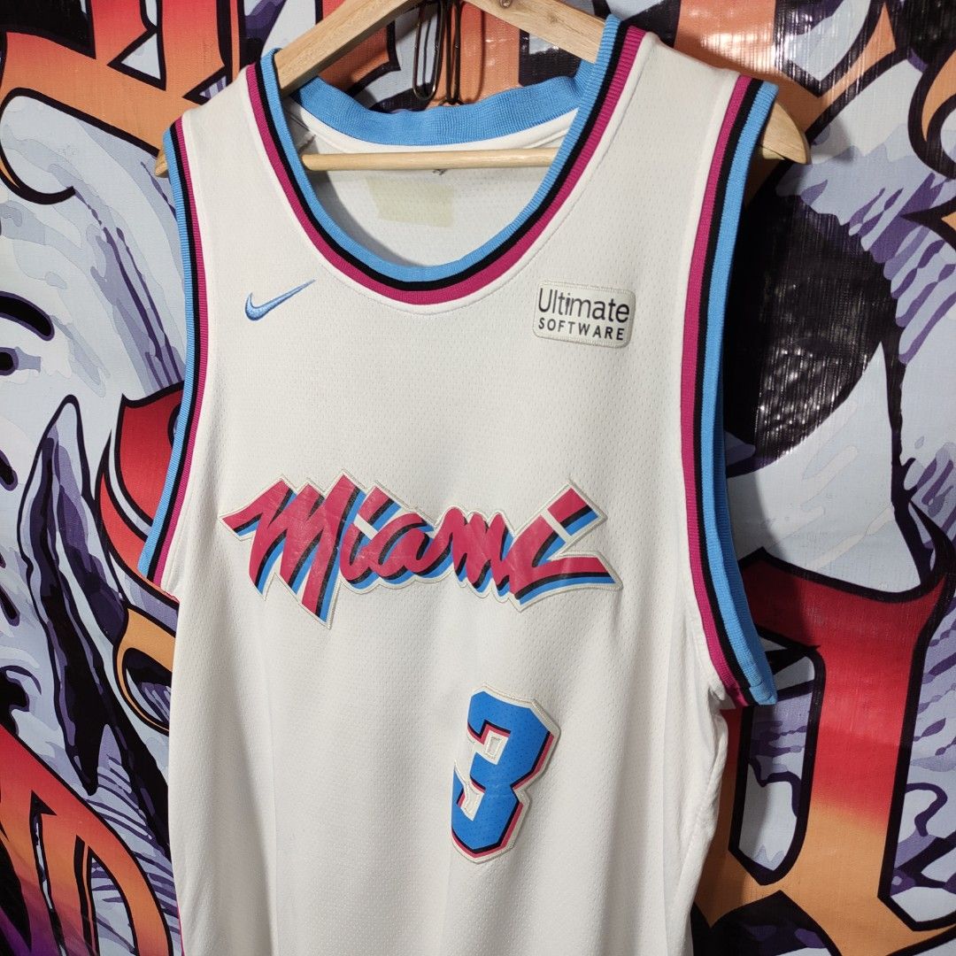 Miami Heat jersey, Men's Fashion, Activewear on Carousell