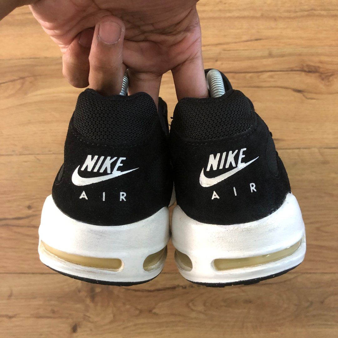 Air max deals guile on feet