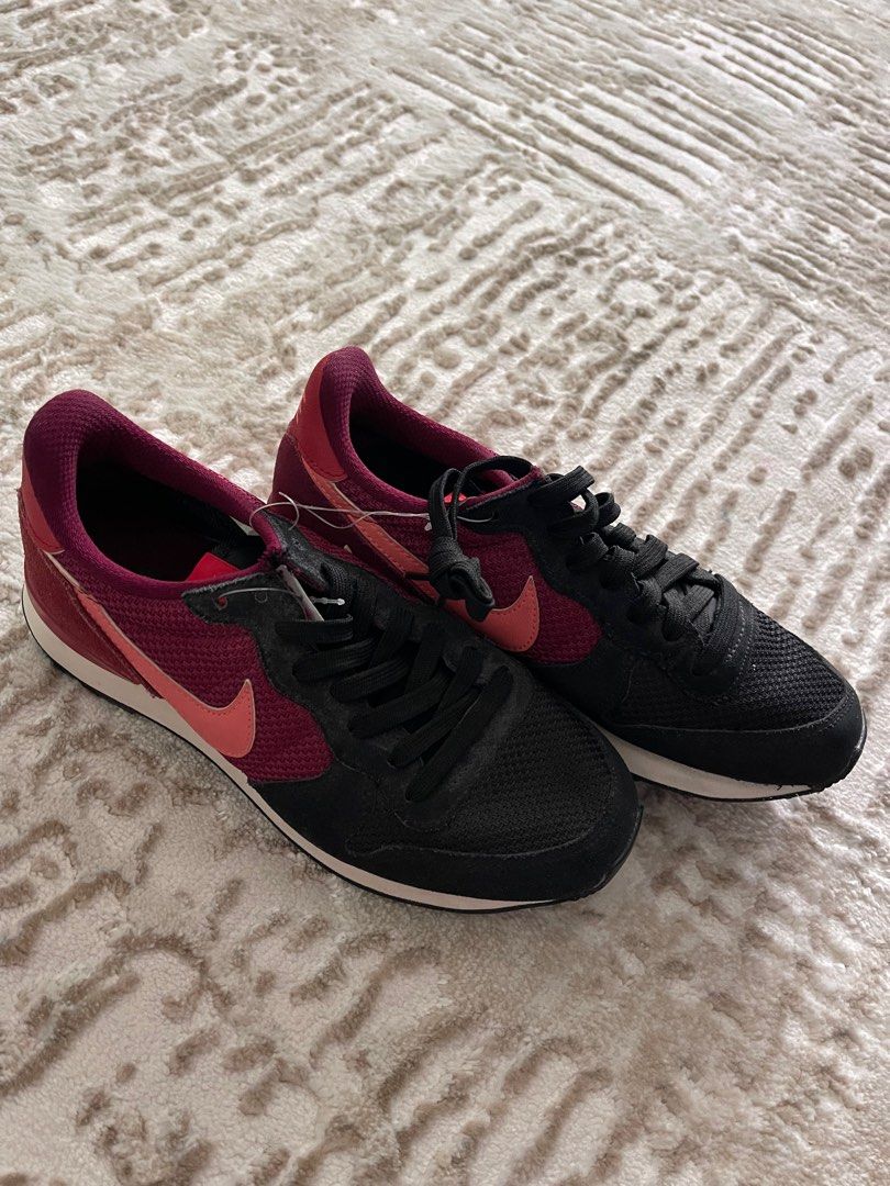 new nike casual shoes