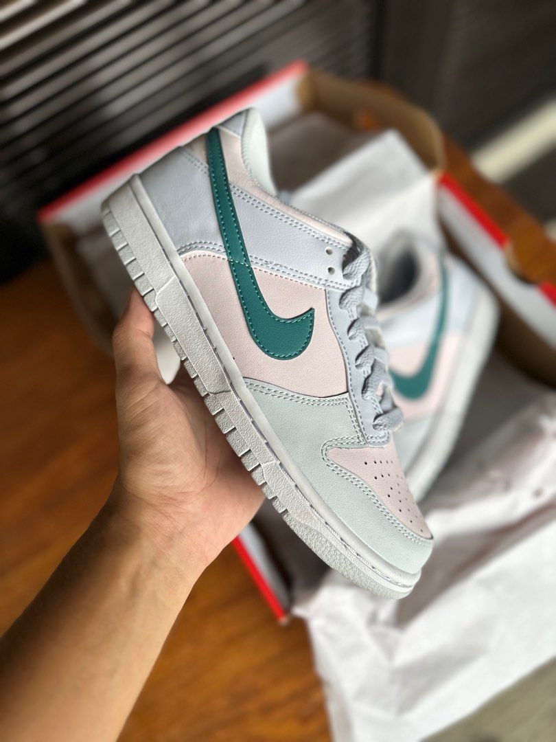 NIKE DUNK LOW MINERAL TEAL
