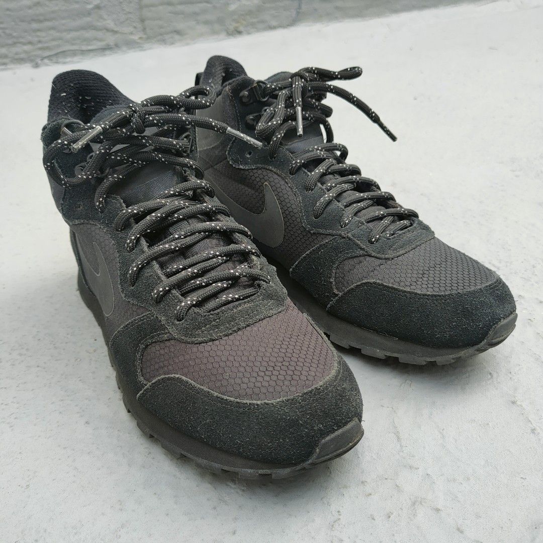 nike huarache drift black and white