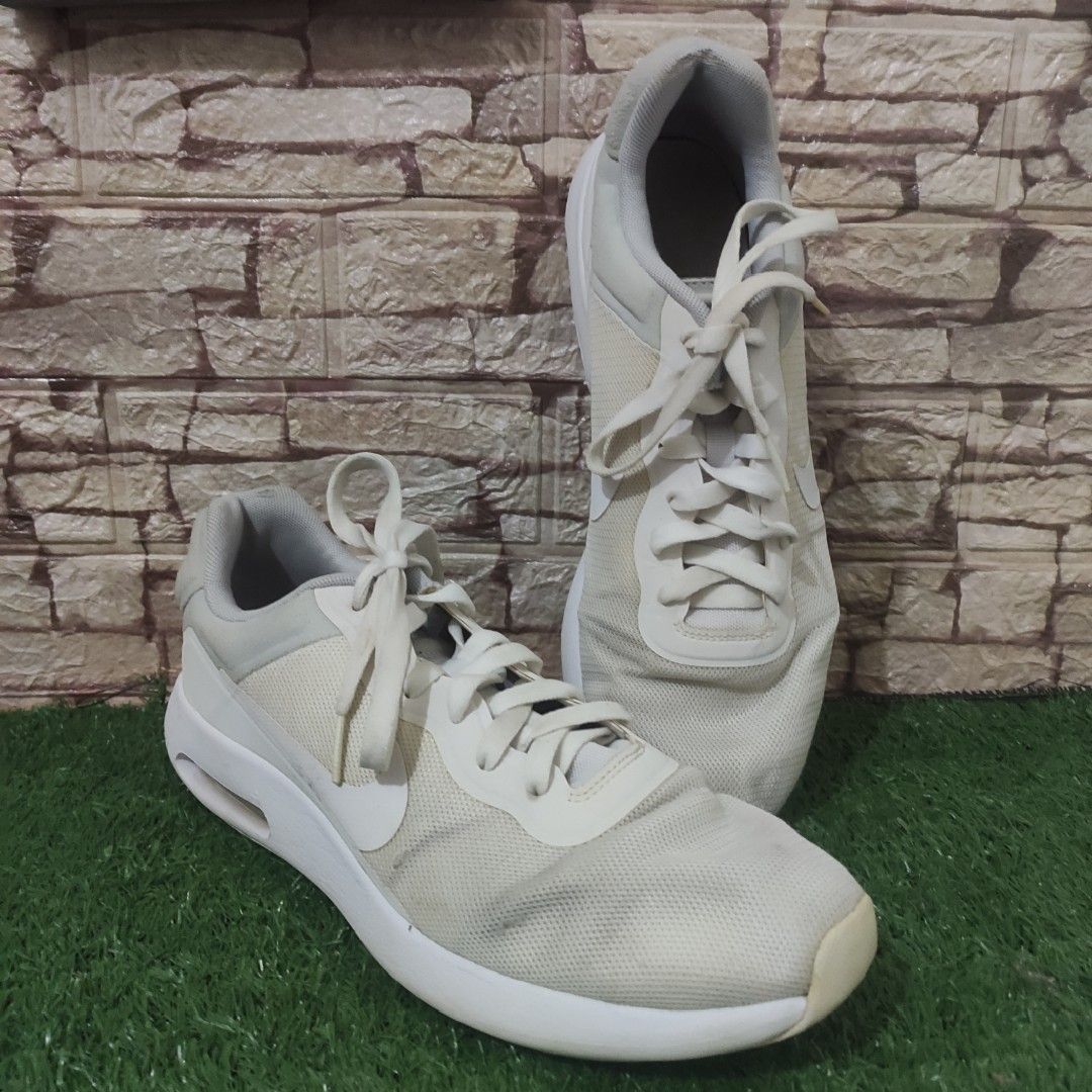Nike Size 9.5 Men s White Shoes 27.5cm Men s Fashion Footwear