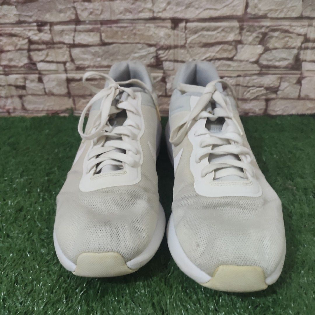 Nike size 9.5 in hot sale cm