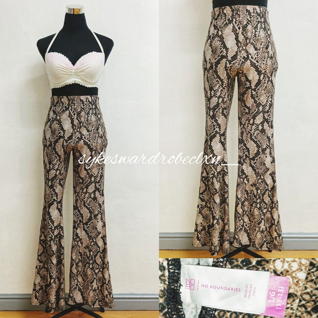 No Boundaries Snakeprint Flared Pants 🦋, Women's Fashion, Bottoms, Other  Bottoms on Carousell