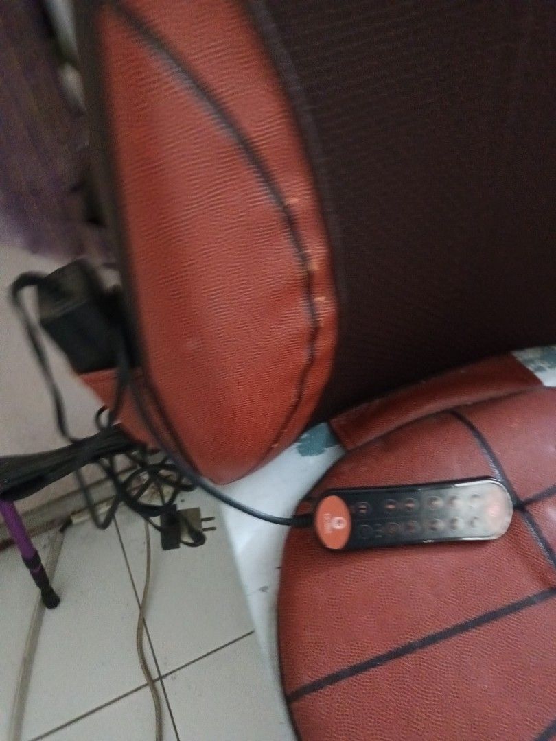 Ogawa Massage Seat model OZ0938 (Category: Massage Devices) located in Manila. Submitted by hanabara (Listing ID 1248571563, Image 2). Description: .