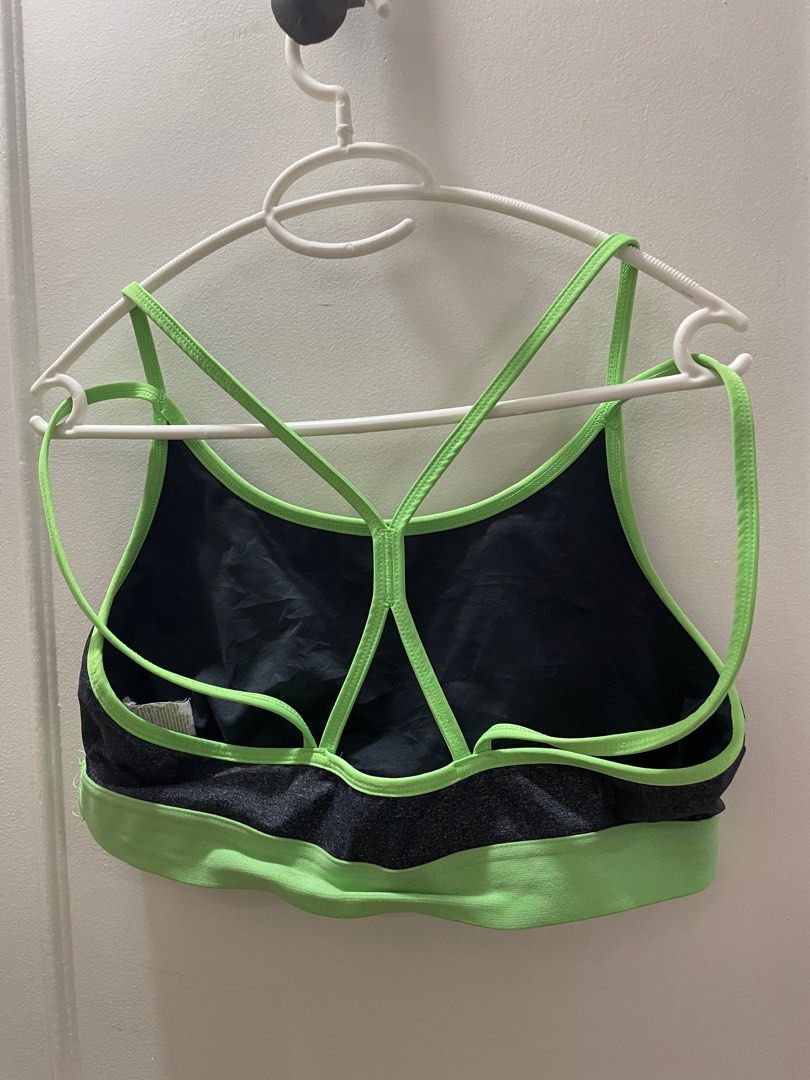 SALE ‼️ Old Navy Active Sports Bra XL, Women's Fashion, Activewear on  Carousell