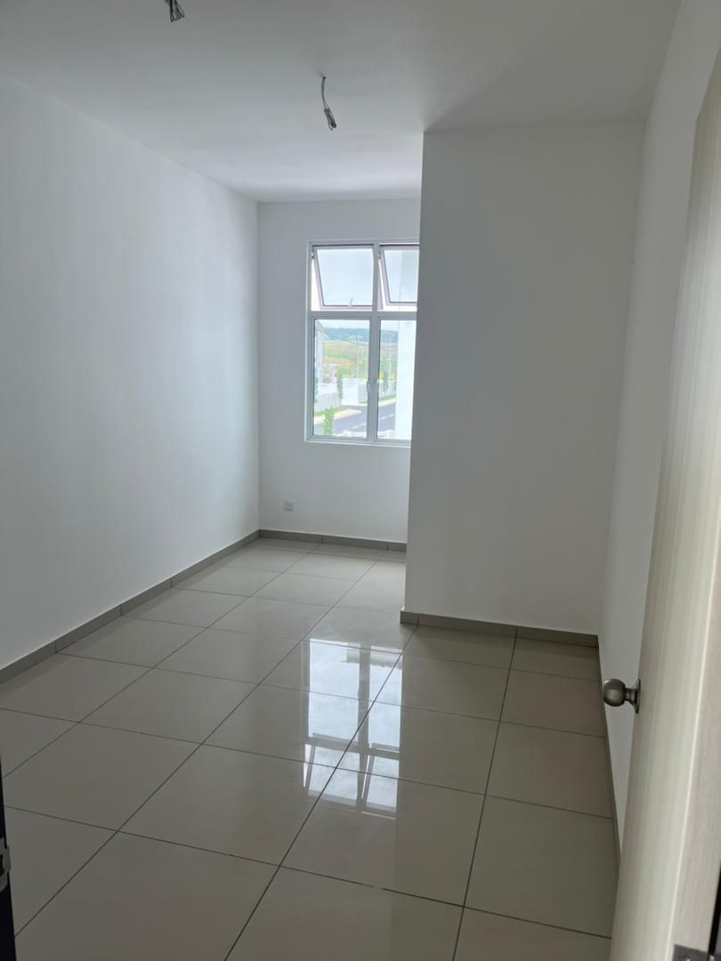 Parkland bandar layangkasa, Property, Rentals on Carousell