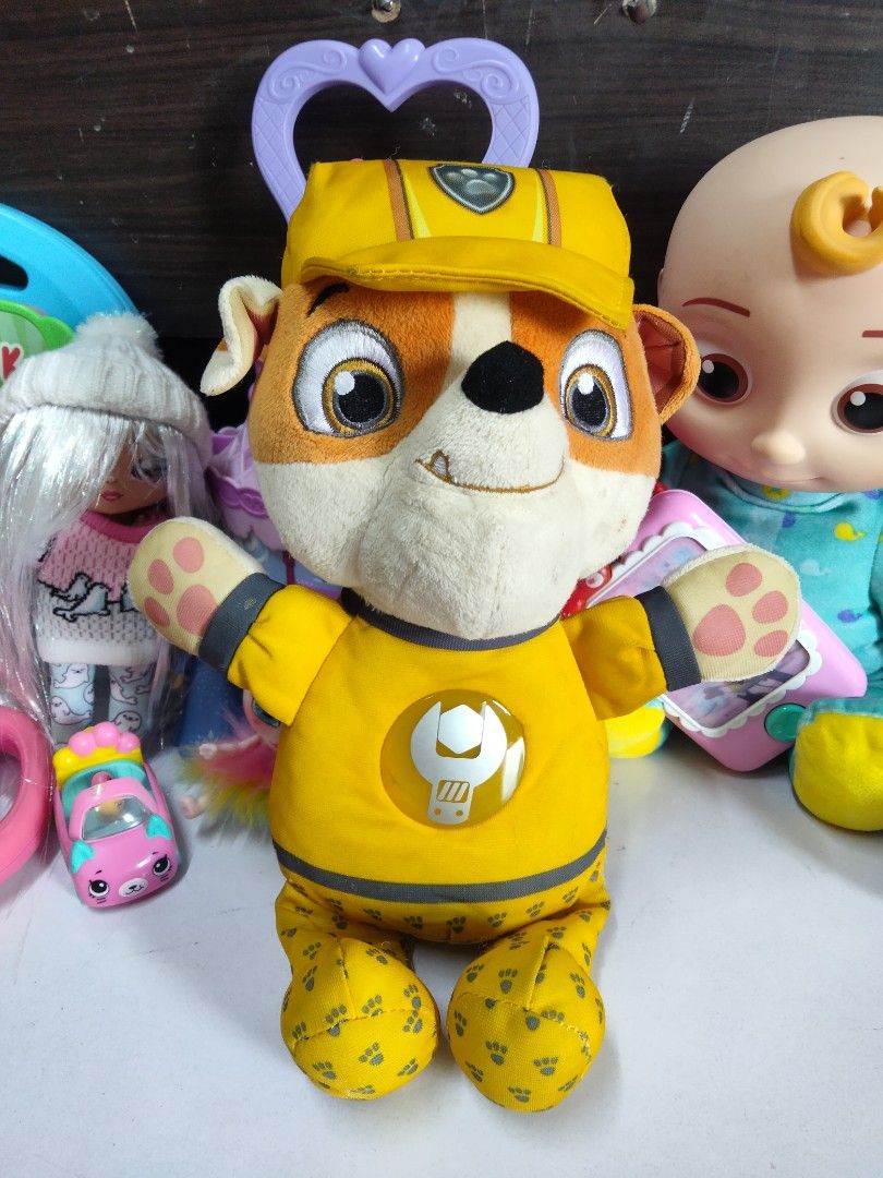 Paw patrol sale snuggle up pup
