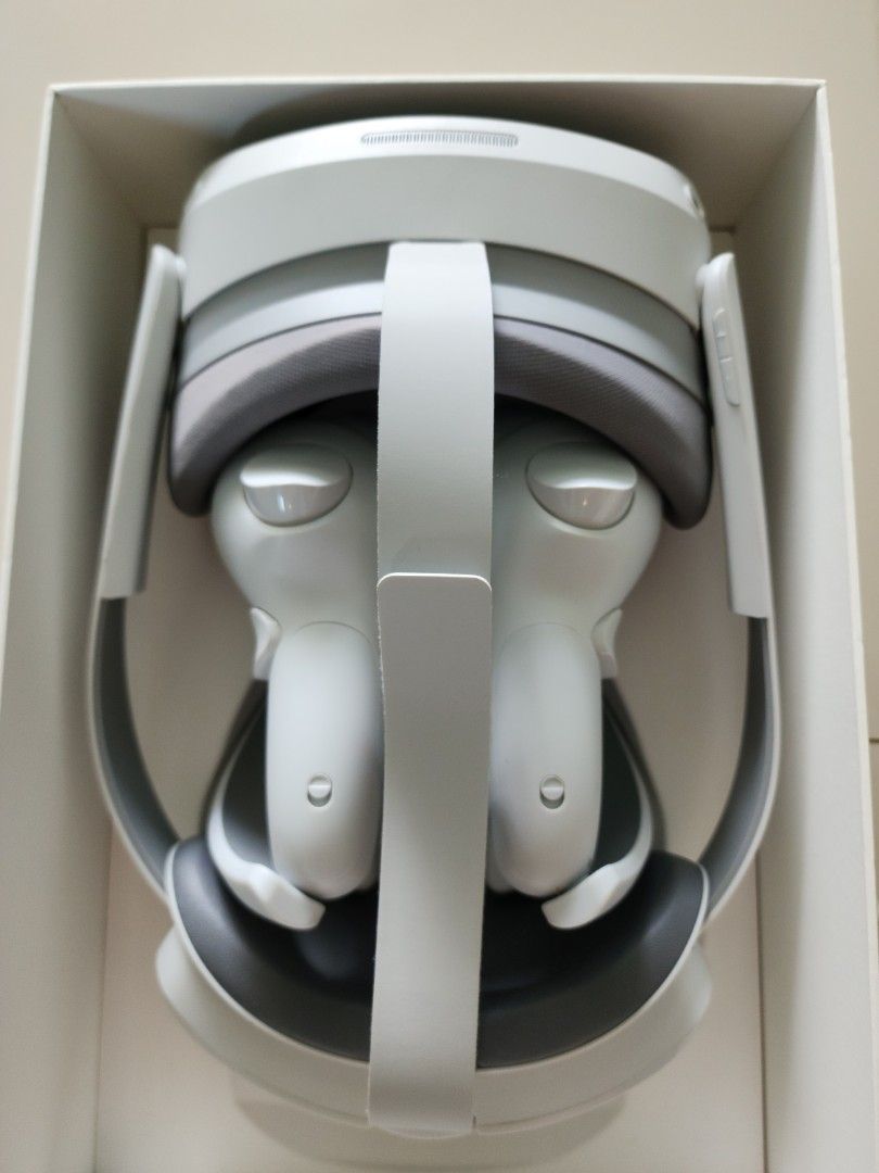 PICO 4, Video Gaming, Gaming Accessories, Virtual Reality on Carousell