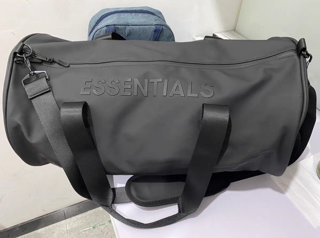 Branded duffle bag 2025