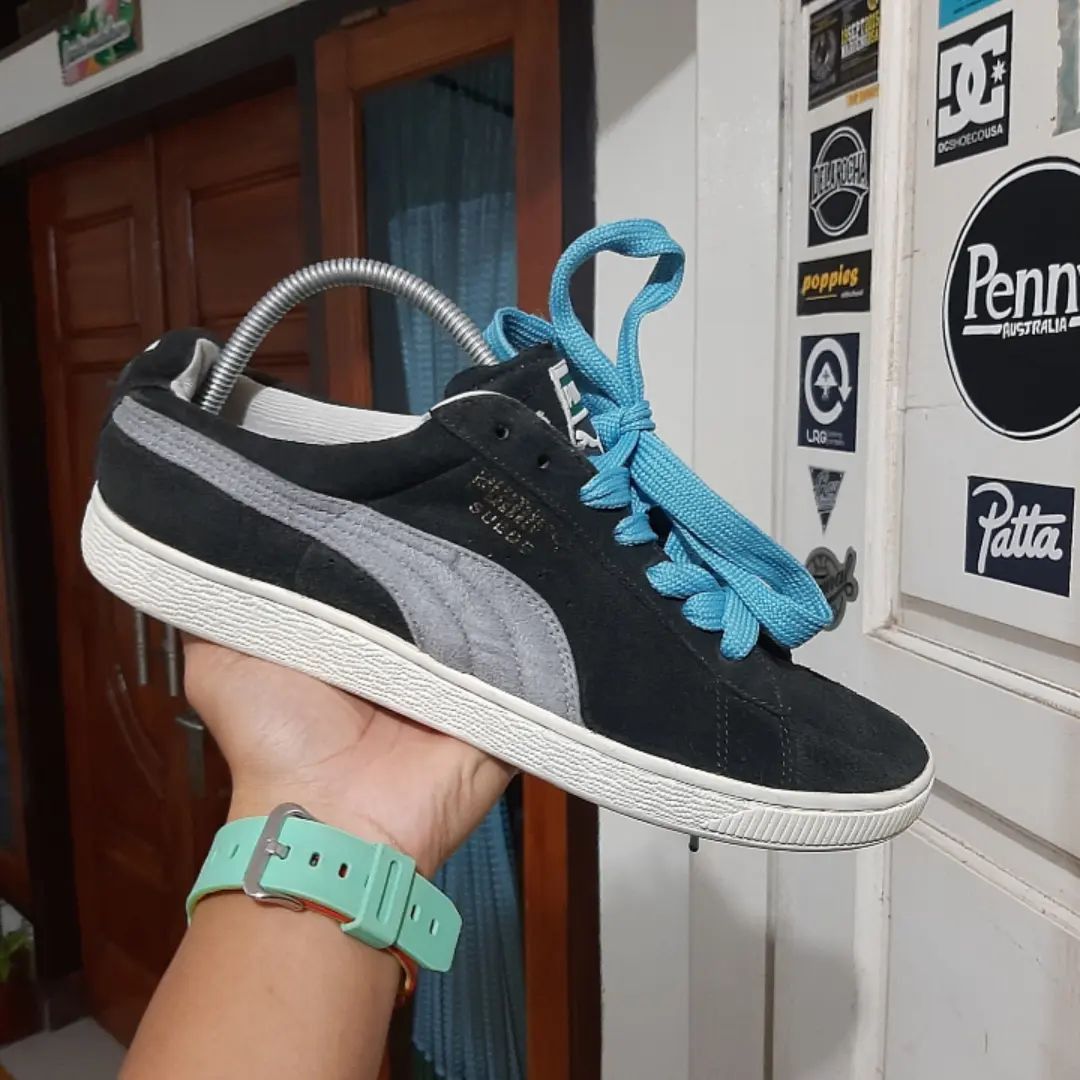 Puma suede black store grey