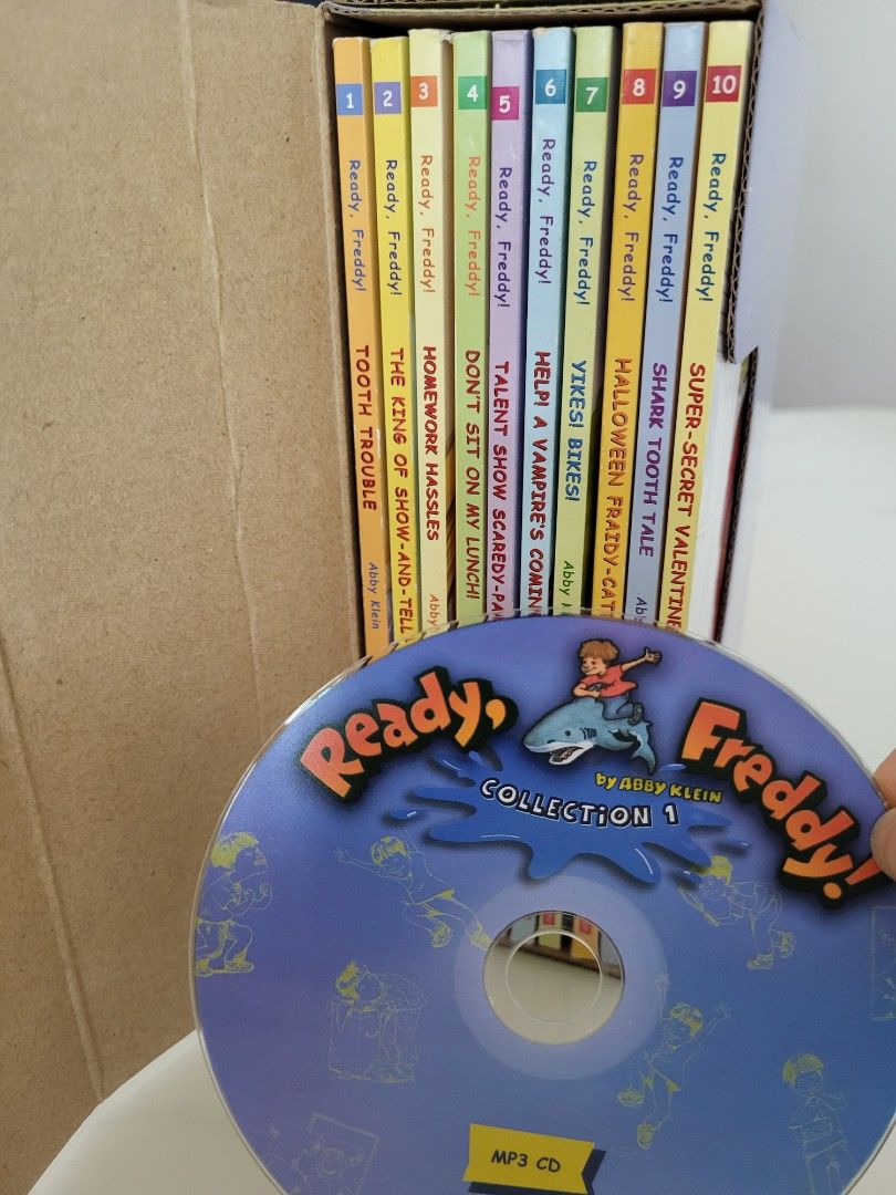 Ready Freddy Chapter Books (Collection Box set with Audio CD), 興趣及遊戲
