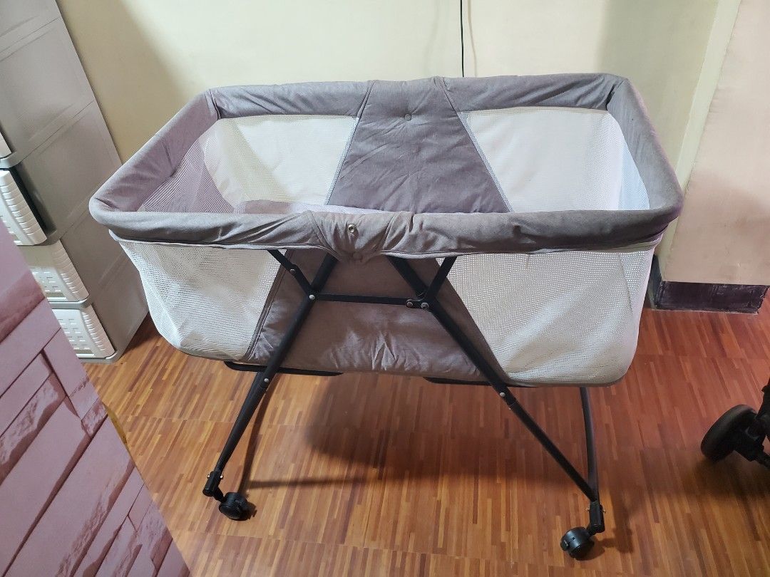 Used hotsell baby cradle