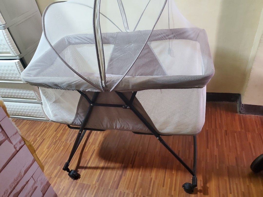 Rocker Crib, Portable Baby Bed Cradle with mosquito net with
