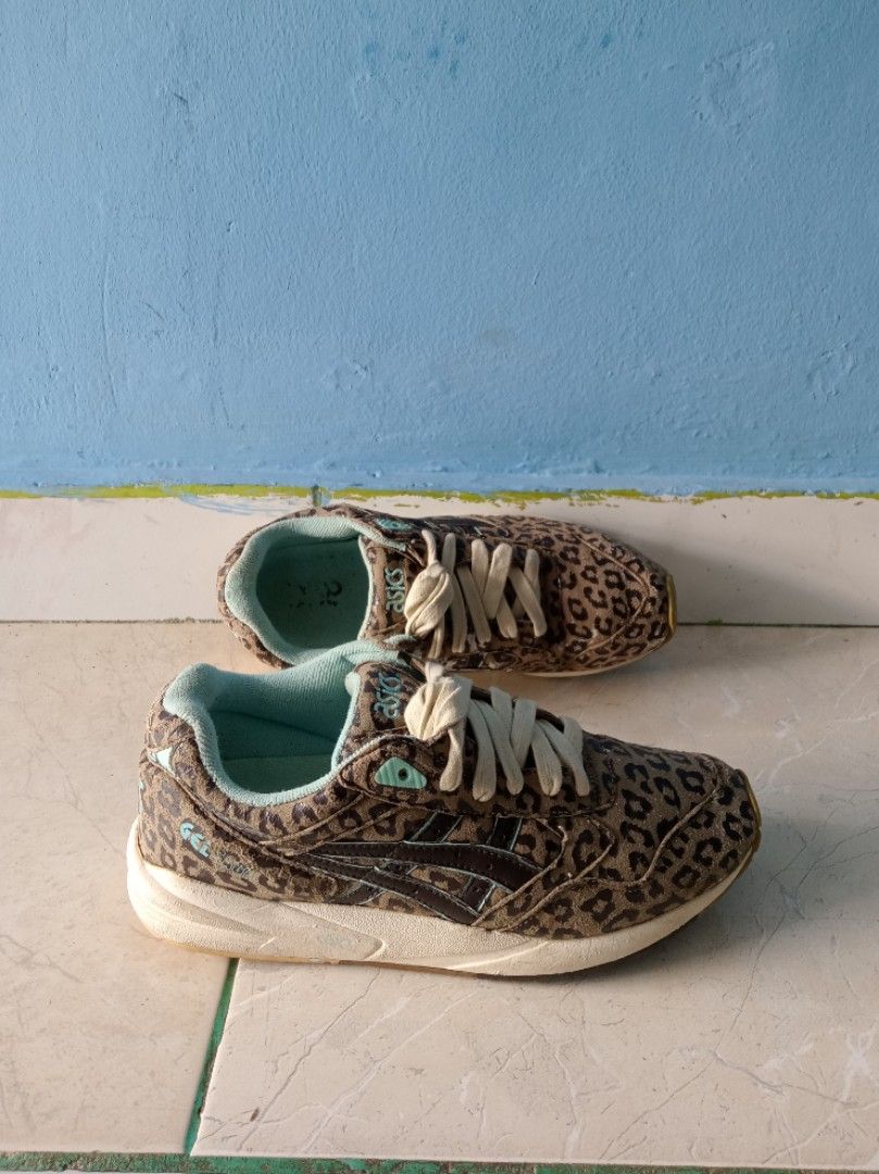 Jual sepatu asics gel saga original cheap