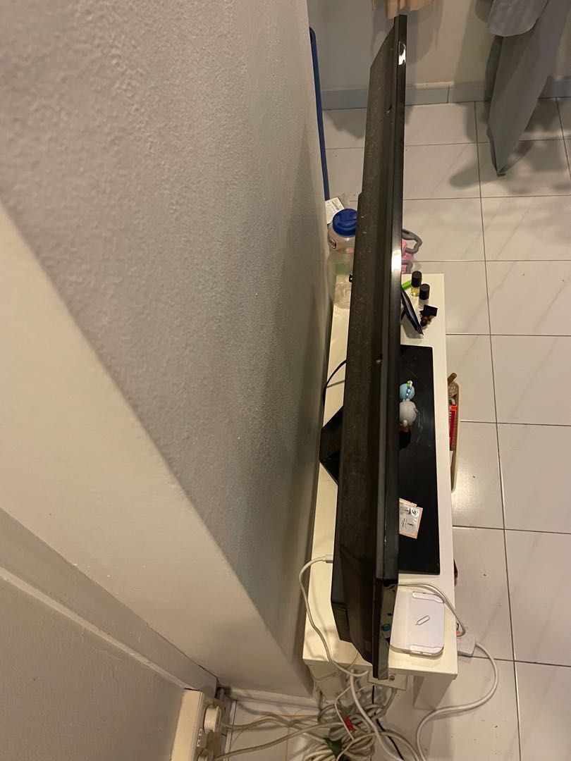 Sharp TV and TV table, TV & Home Appliances, TV & Entertainment, TV on