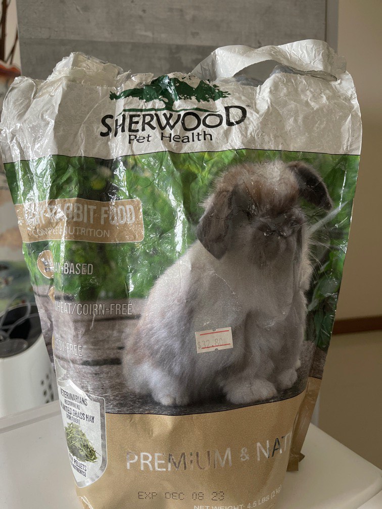 Sherwood baby rabbit shop food