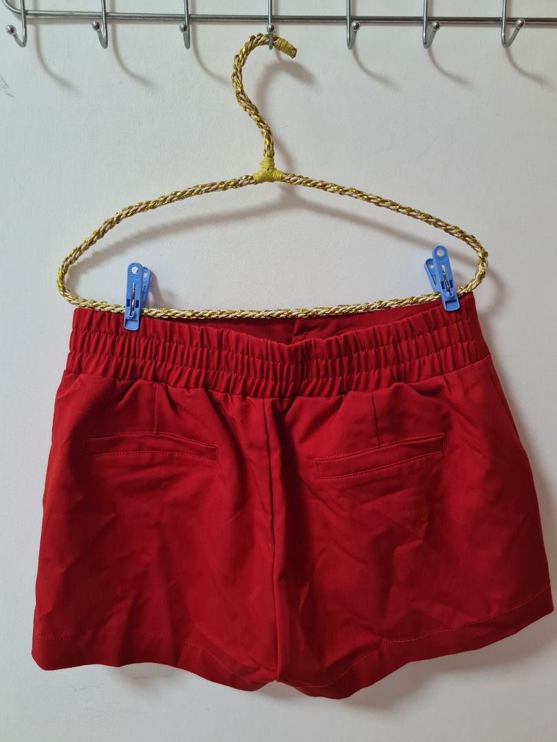 Shorts Red Garterized Size L
