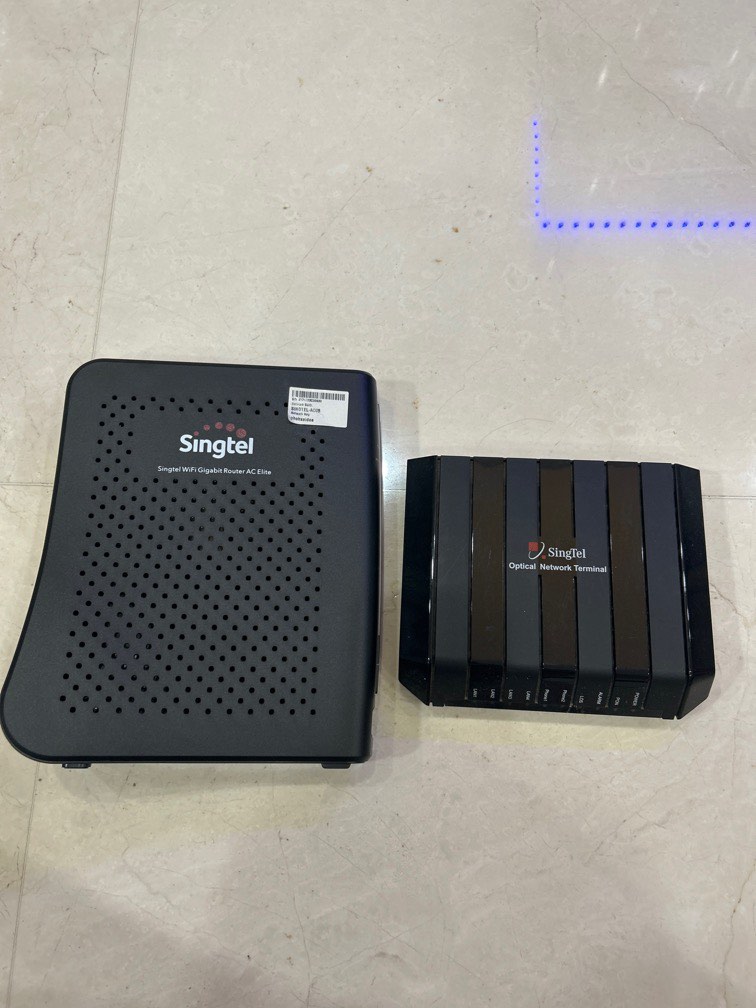 Singtel Router & Modem, Computers & Tech, Parts & Accessories
