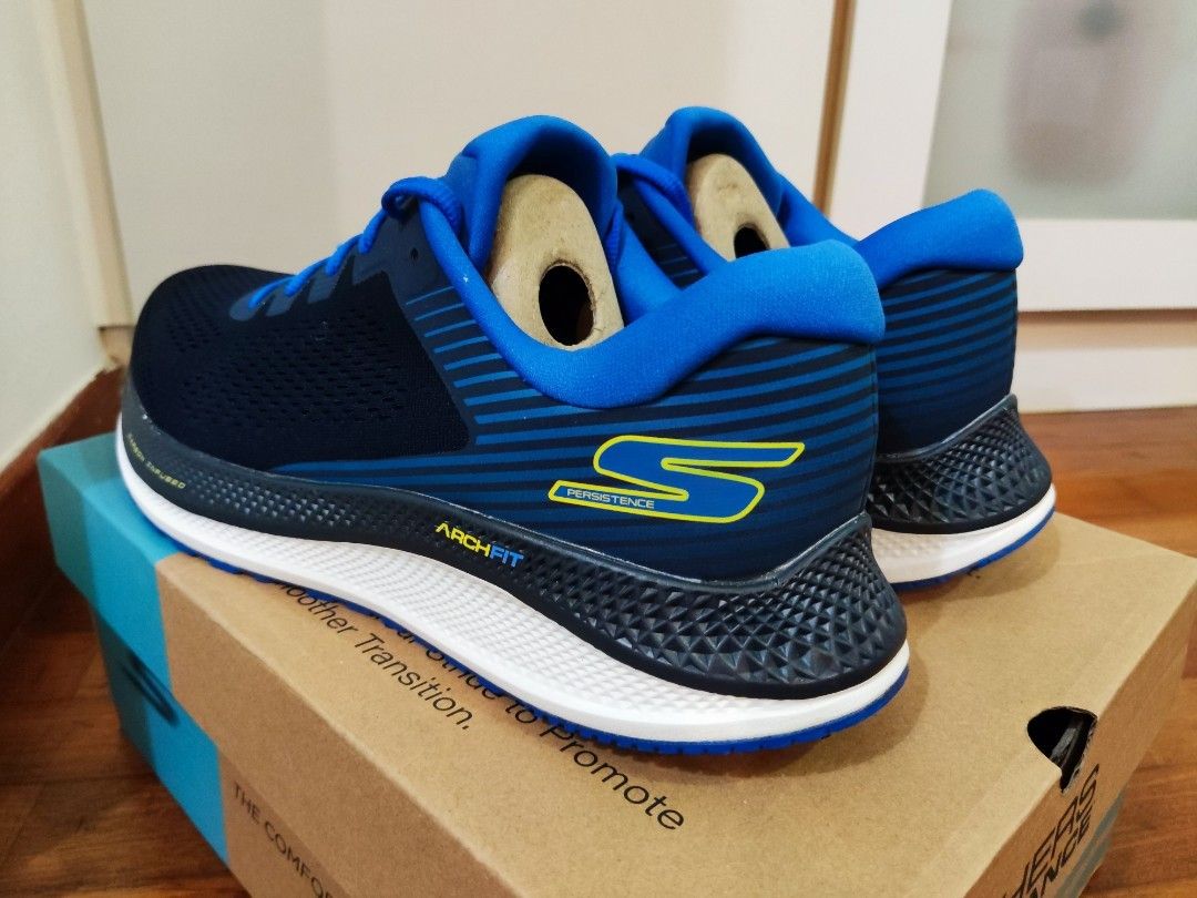 Skechers persistent sales