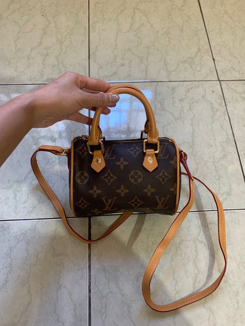 Lv sling bag hotsell mini