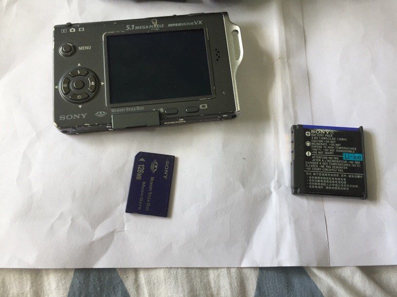 Sony CCD 相機DSC-T7 超薄相機500萬, 攝影器材, 相機- Carousell