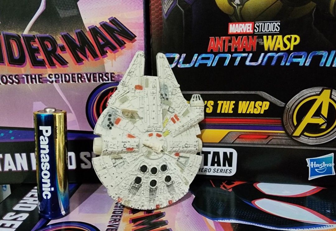 Diecast millennium falcon 2025