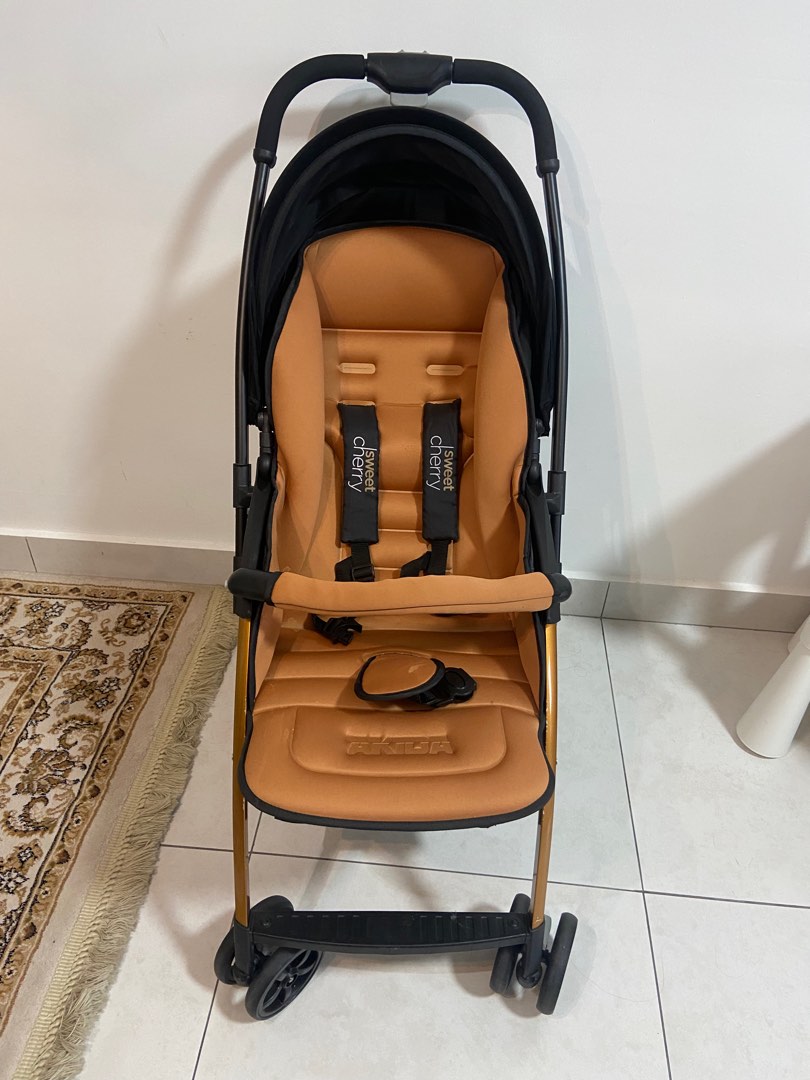 Sweet Cherry Akida Stroller