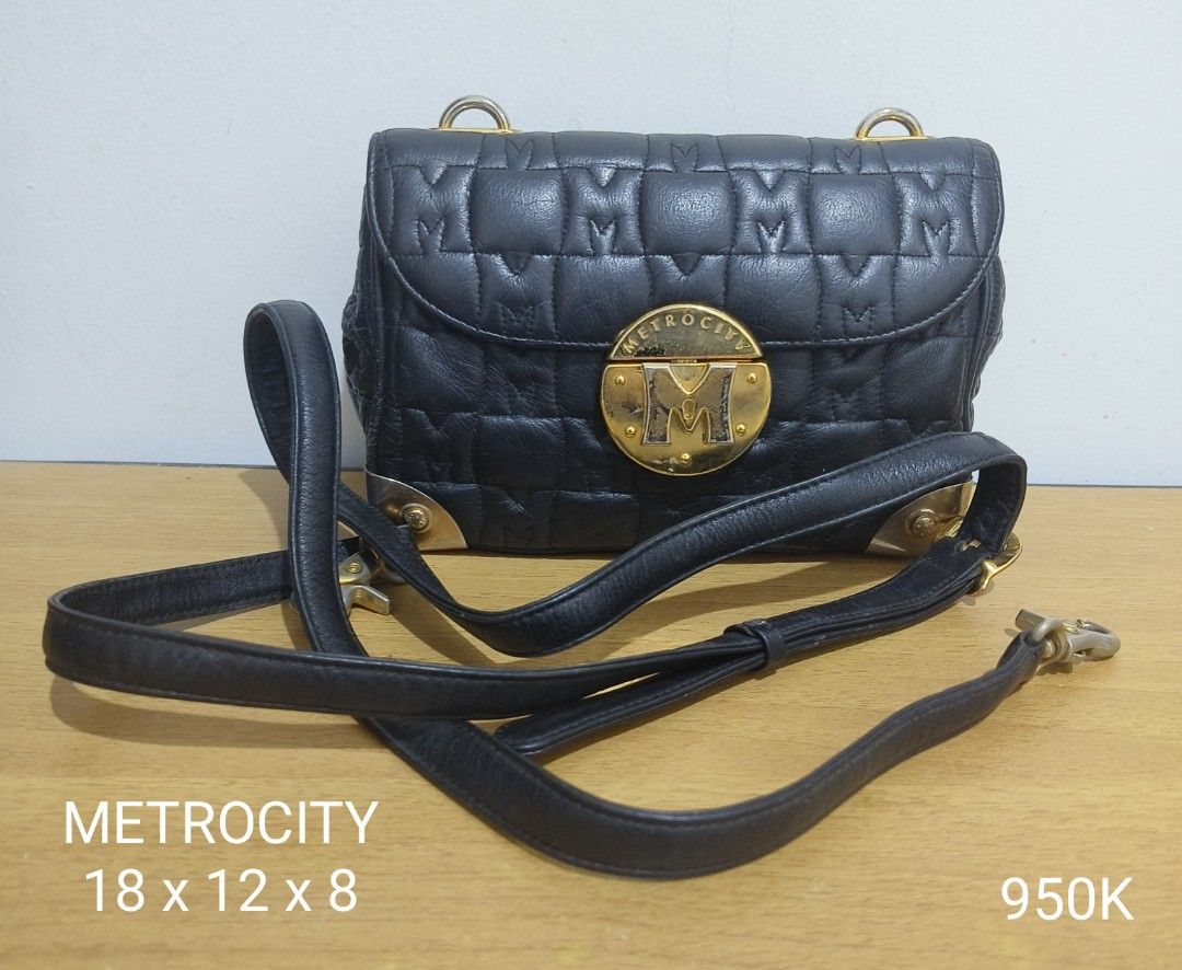 Preloved Original Metrocity Sling Bag