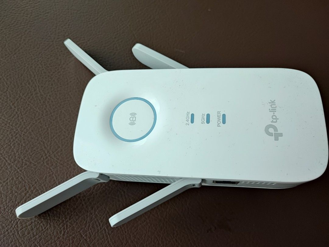 RE650, AC2600 Wi-Fi Range Extender