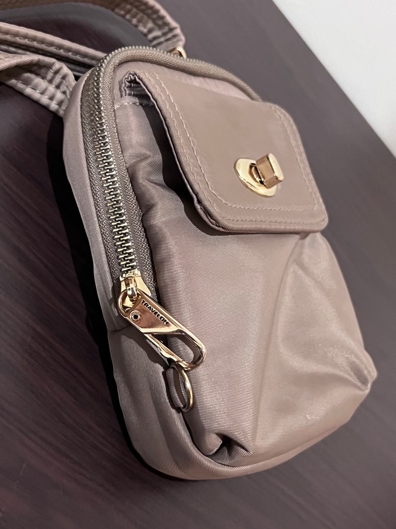 Travelon crossbody phone pouch outlet