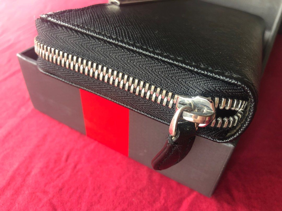 Tumi Purse for Man, Women's Fashion, Bags & Wallets, Purses & Pouches