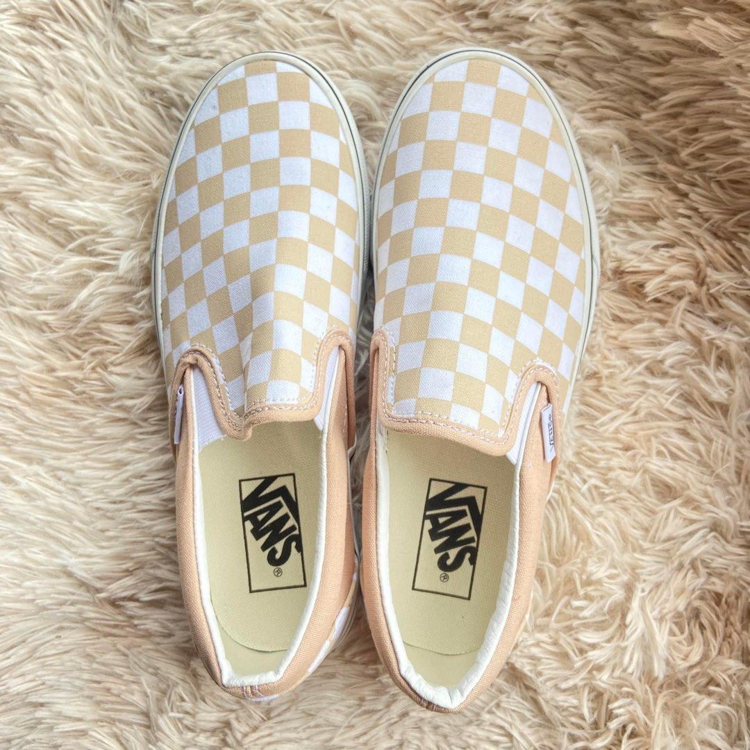VANS CHECKERED Women s Fashion Footwear Shoe inserts on Carousell