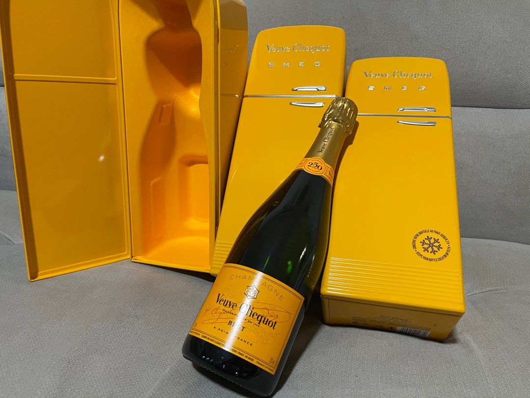 Veuve Clicquot Brut Rose Champagne with the Fridge by SMEG Gift Box