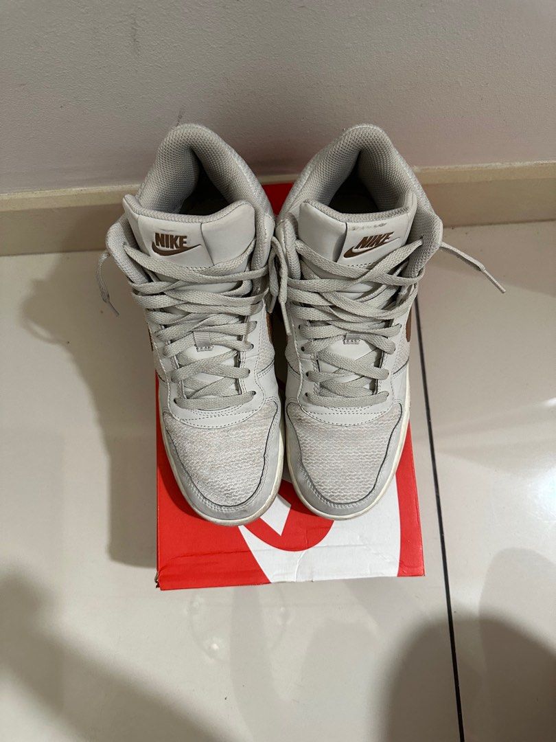 Nike court on sale borough mid prem