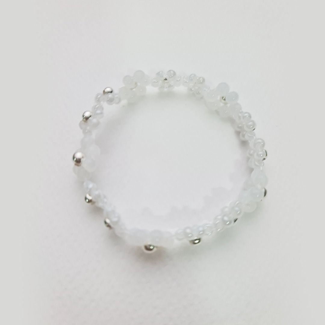 White shop rock bracelet