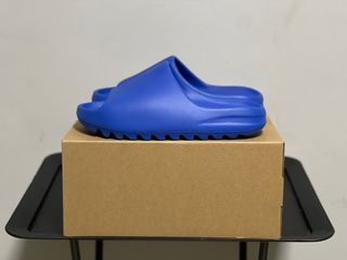 Yeezy Slides Azure