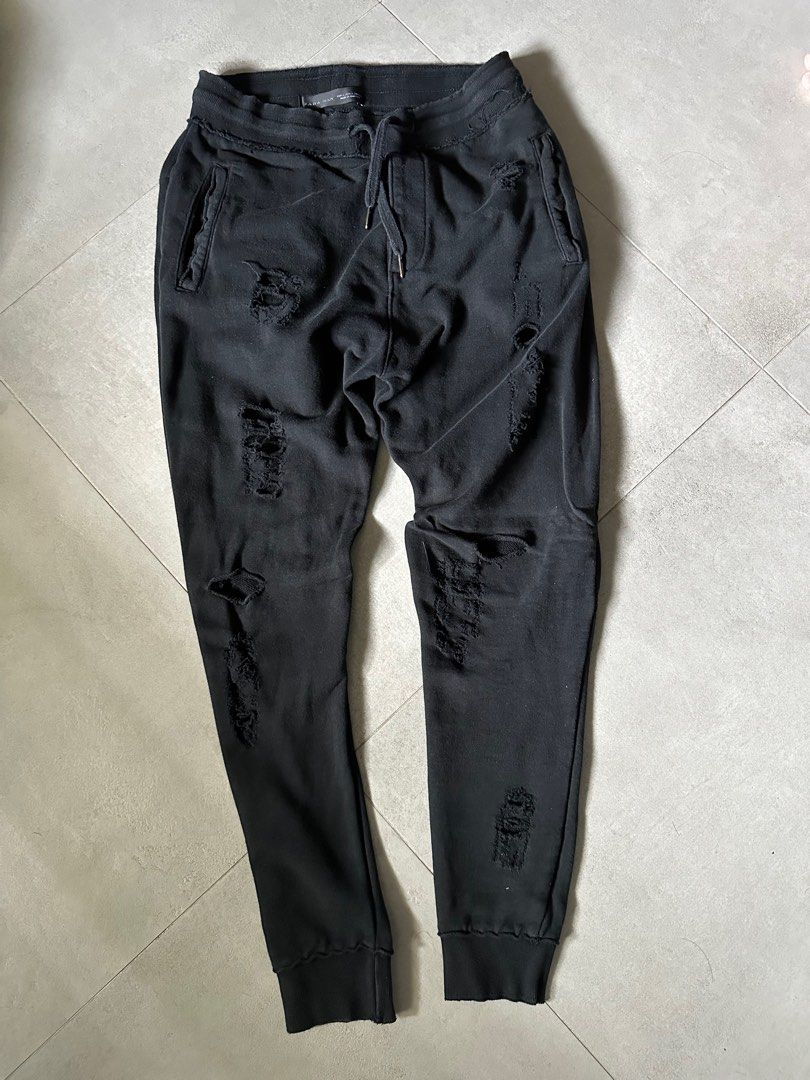  Distressed Joggers