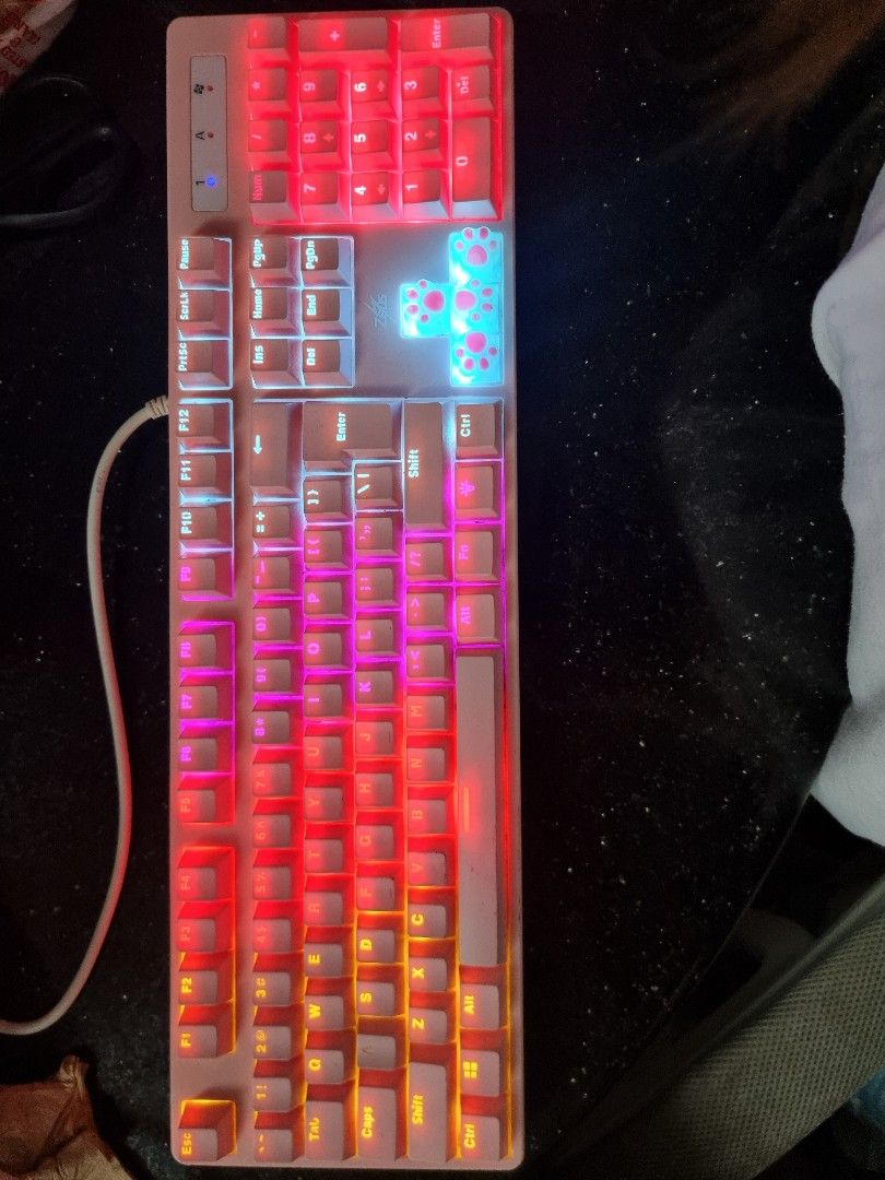ZEUS BLUESWITCH Mechanical Keyboard on Carousell