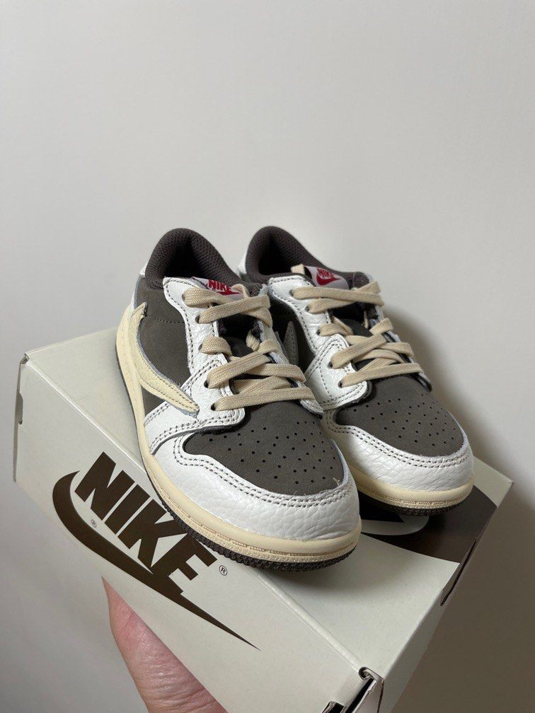 10C Nike x Travis Scott Air Jordan Retro 1 Low OG Reverse Mocha