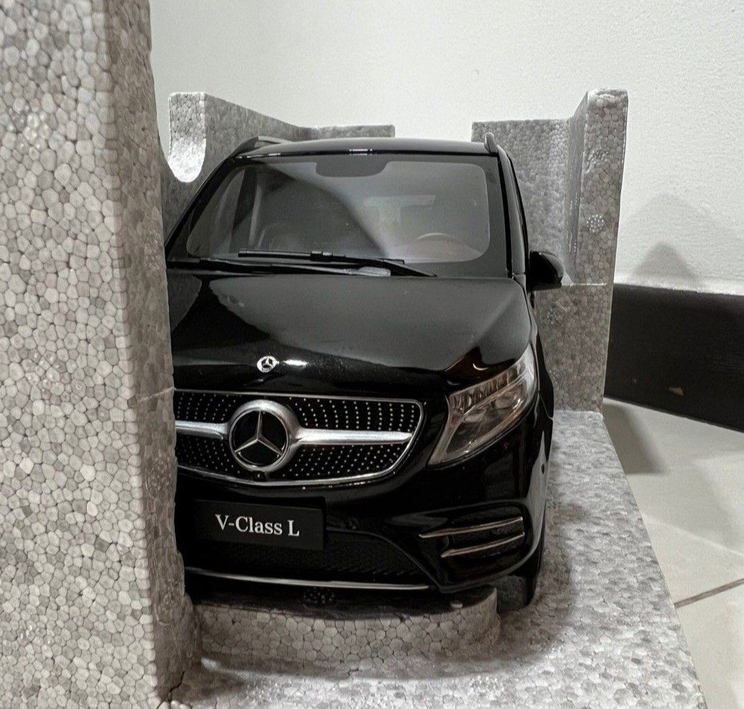 1/18 Mercedes V260L Black by NOREV, Hobbies & Toys, Toys