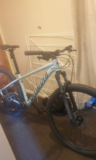 2023 specialized mountain bike 27.5" 12spd