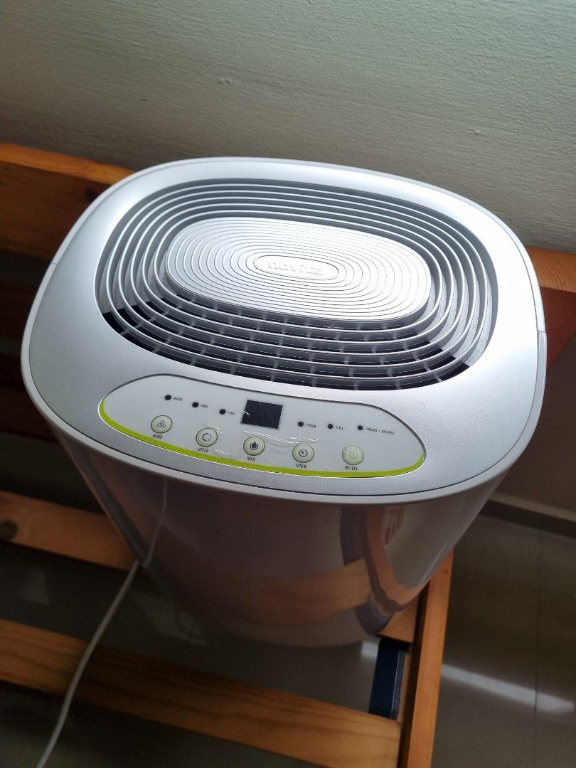 2nd hand novita dehumidifier, TV & Home Appliances, Air Purifiers & Dehumidifiers on Carousell