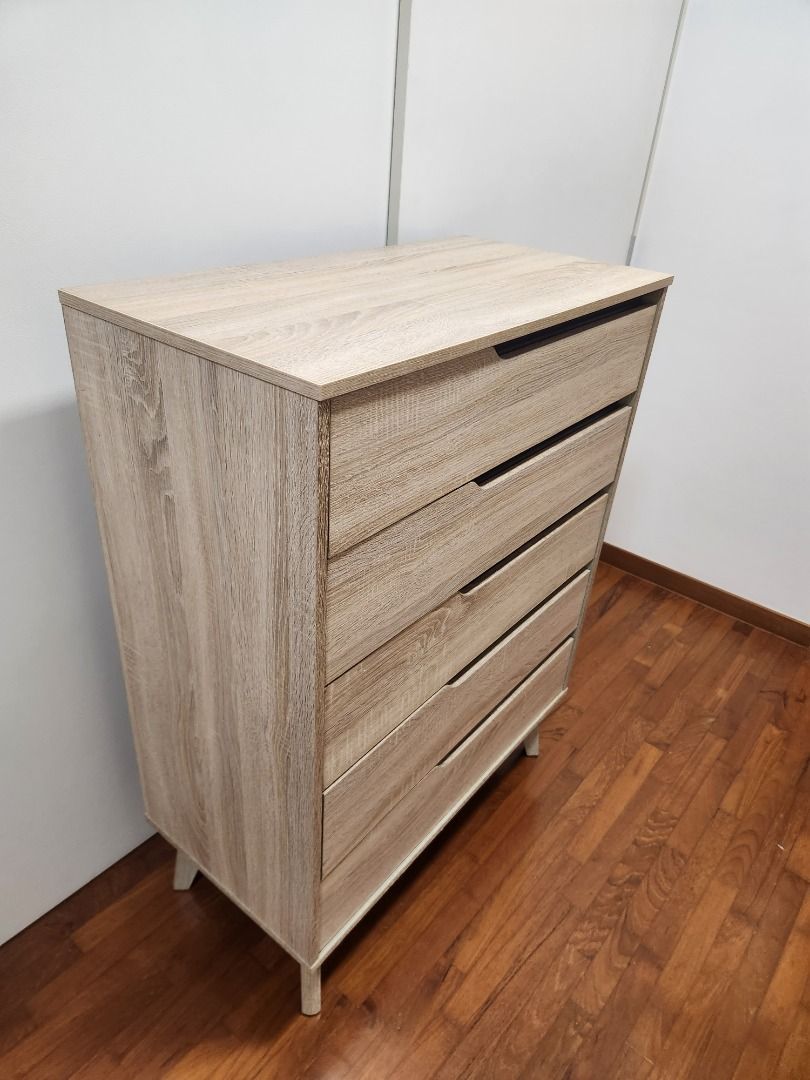 5drawer dresser (REASONABLE offer takes it), Furniture & Home Living, Furniture, Shelves