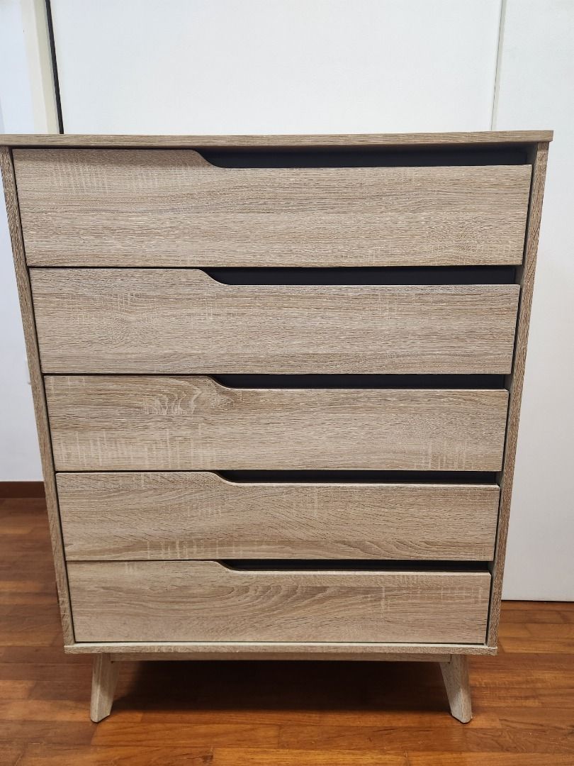 5drawer dresser (REASONABLE offer takes it), Furniture & Home Living, Furniture, Shelves