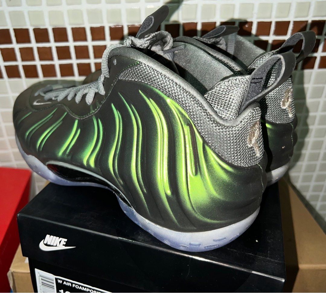 全新Nike Air Foamposite One iridescent (women's ) 金龜子WMS 10