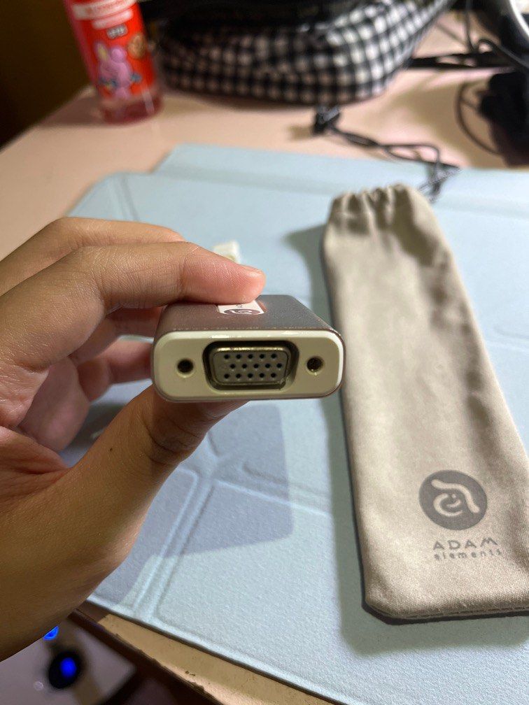 ADAM ELEMENTS M1 Mini Display Port to VGA Adapter (Category: Cables & Adaptors) located in Tayabas. Submitted by p3.14 (Listing ID 1248794166, Image 2). Description: - Original price is PHP 650 (from Power Mac Center) - Works perfectly; rarely used - Comes with a pouch - Buyer will handle shipping fee.